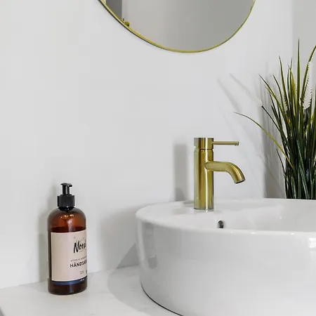 4 Bedroom Gorgeous In 阿灵厄