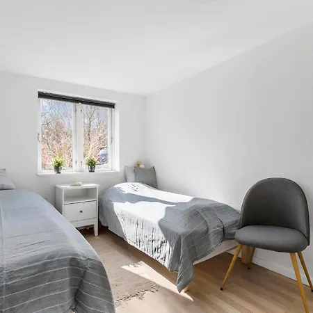 Feriehus 4 Bedroom Gorgeous In *