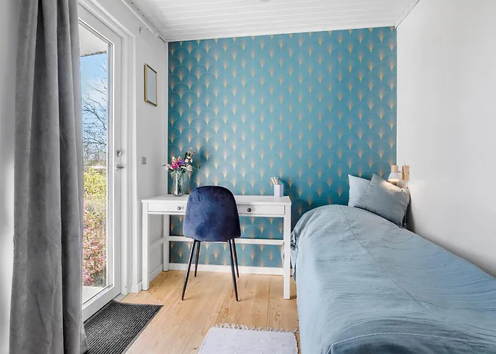 Сasa de vacaciones 4 Bedroom Gorgeous In Allinge-Sandvig