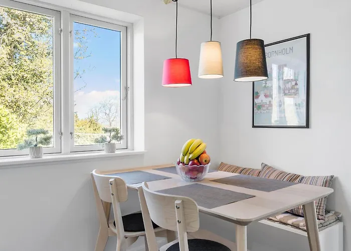 Сasa de vacaciones 4 Bedroom Gorgeous In Allinge-Sandvig